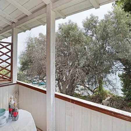 Mezoneta 3 Apartament Nydri (Lefkada)