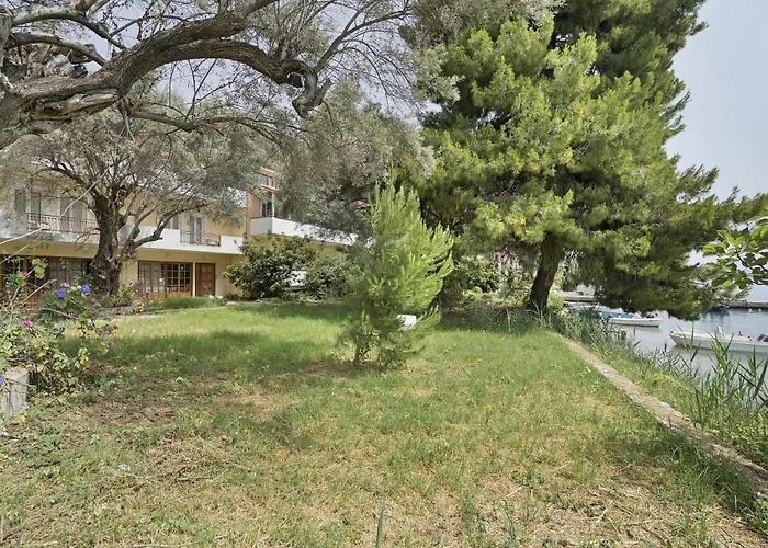 Mezoneta 3 Apartment Nydri (Lefkada)