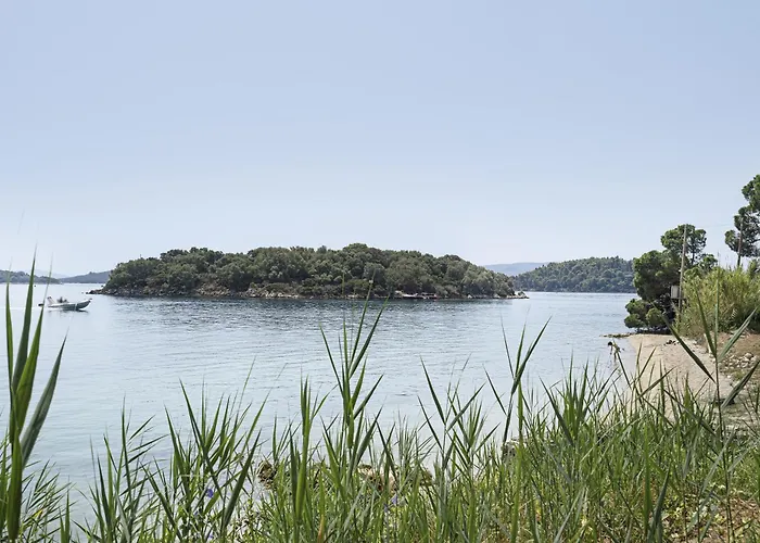 Apartment Mezoneta 3 *