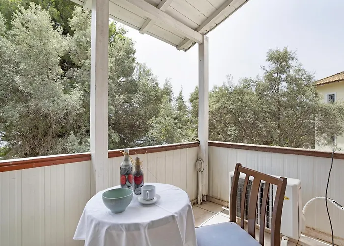 Apartment Mezoneta 3 *